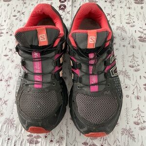 Salomon Womens Trail Running Shoes Size 6.5 Hiking Shoes Low Top X Mission 3